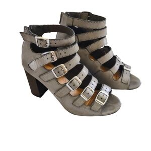 Restricted strappy buckle sandal gray size 6.5 block heel